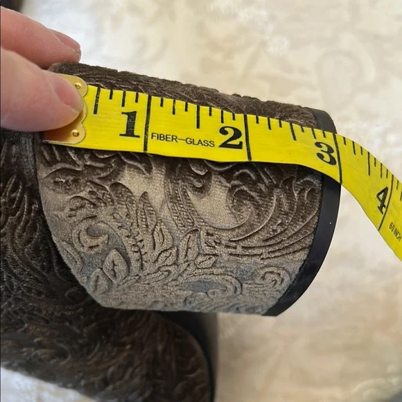 Stuart Weitzman Green Ankle Booties with Rounded Toe - Picture 13 of 14